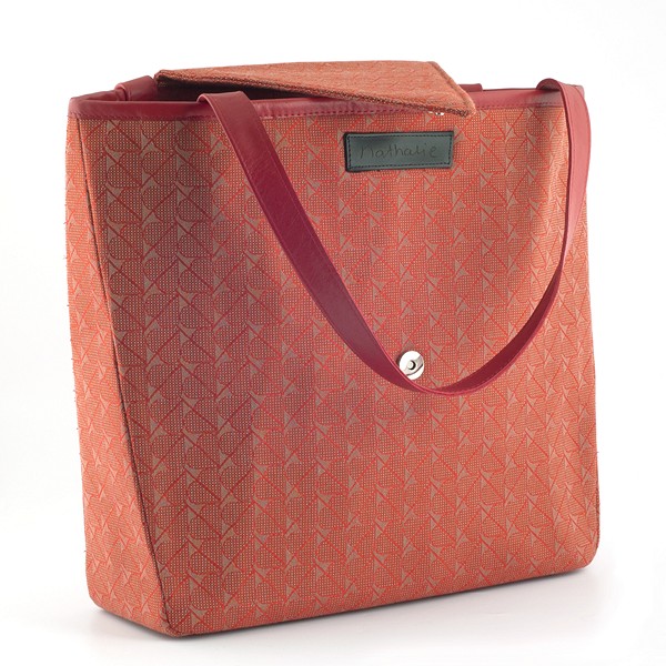 Handtas Design Nathalie Rode Hartjes voorzijde met open flap