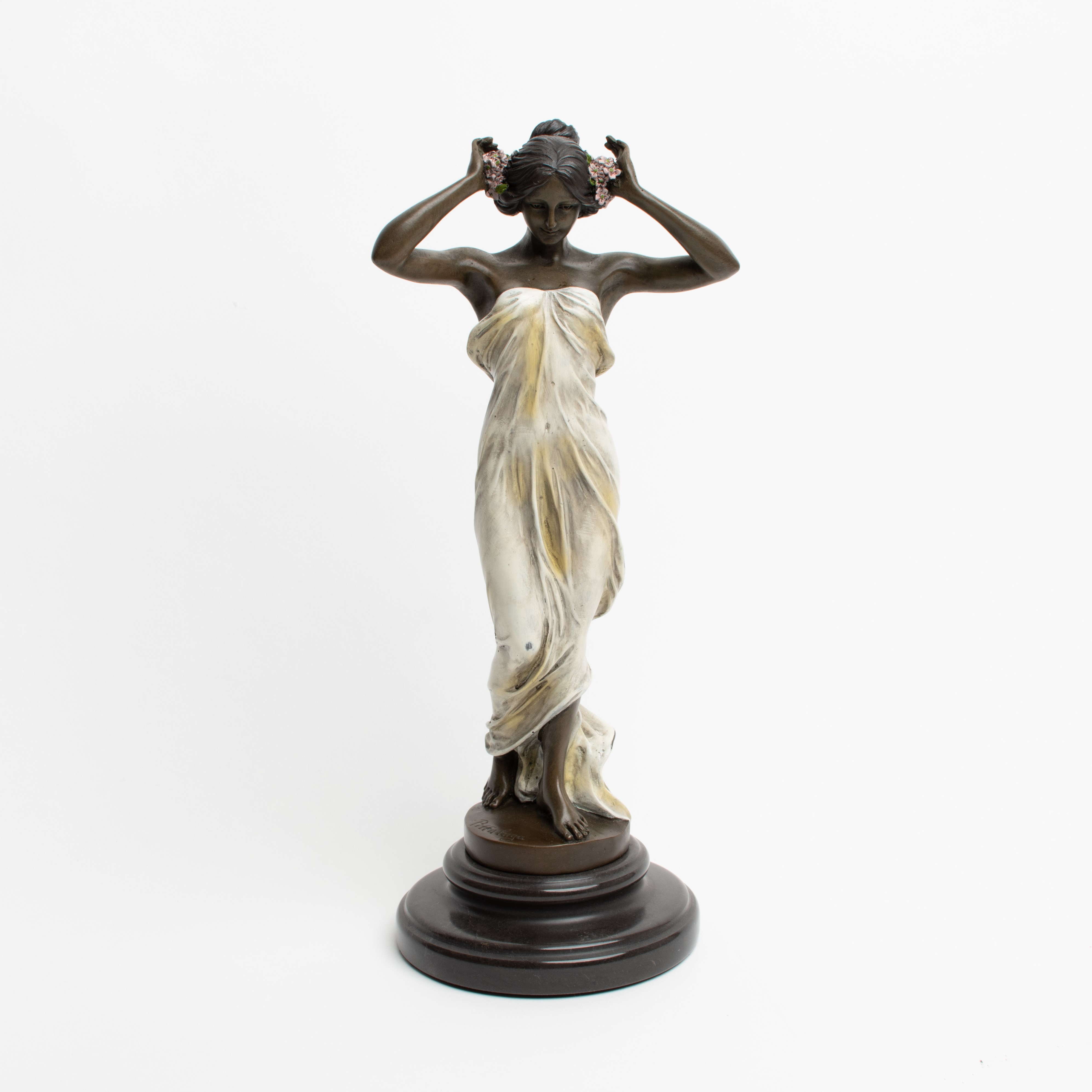 Nimf van de vallei sculptuur