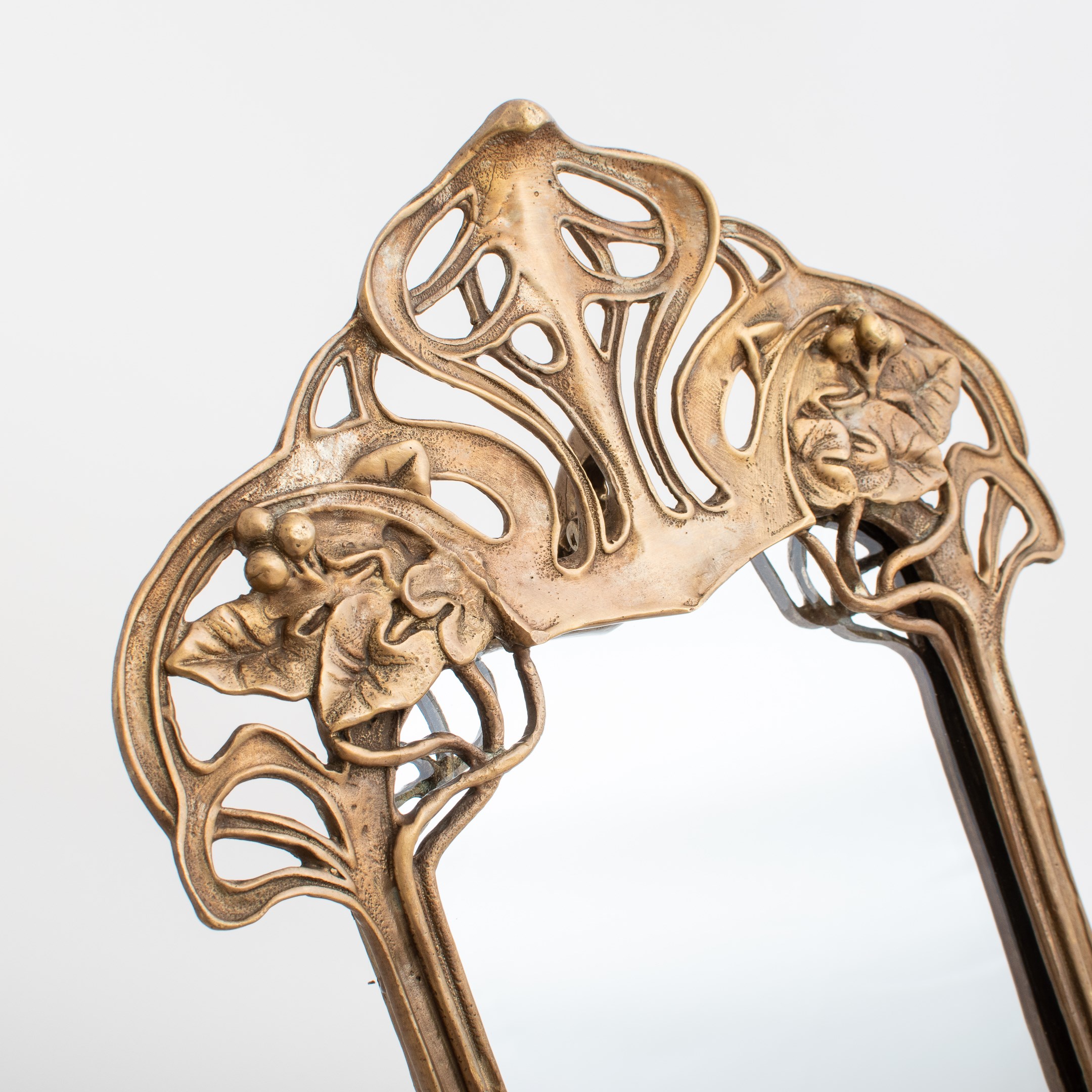 Detail Tafel spiegel Art Nouveau liggende dame