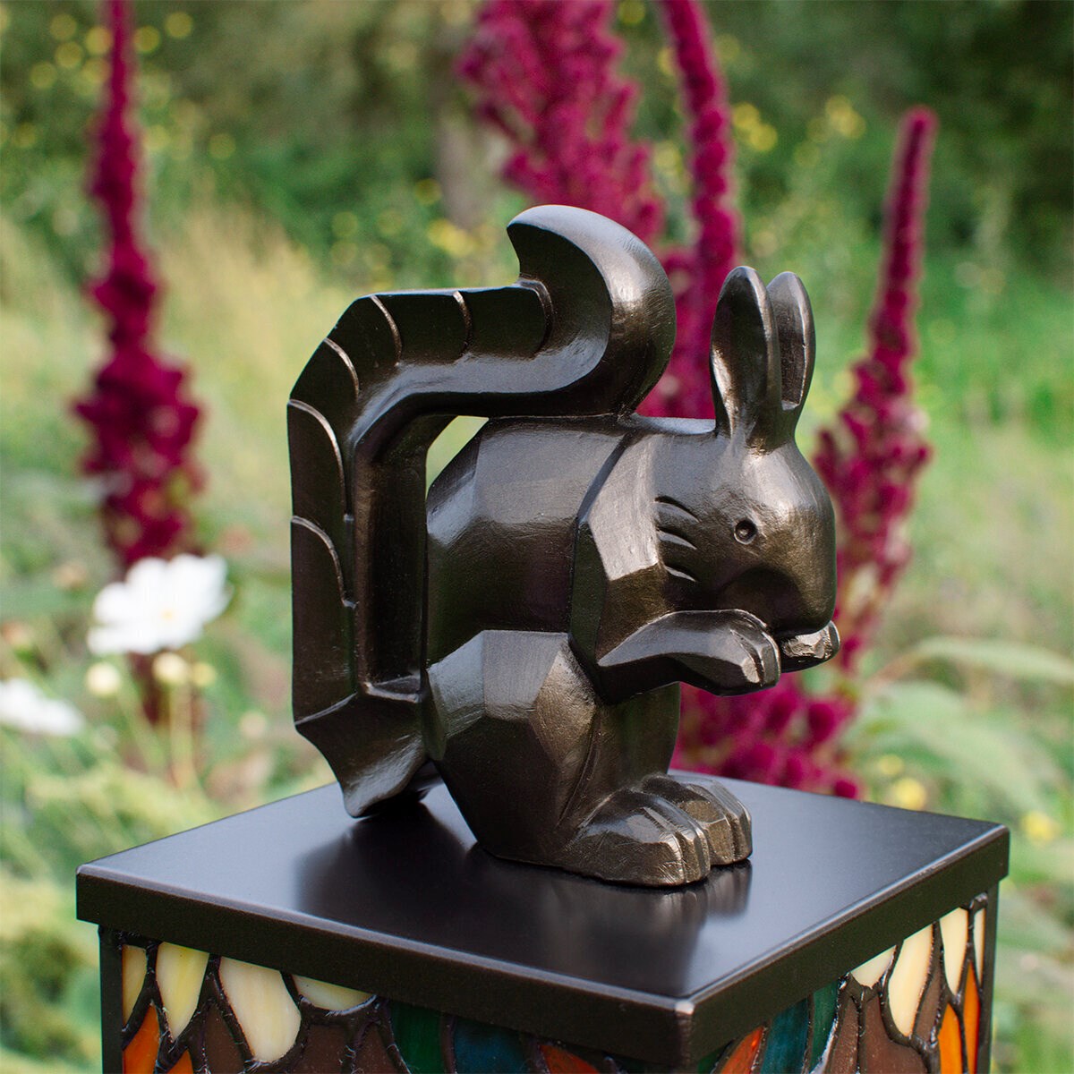 Tiffany Tafellamp / Sculptuur Art Deco Eekhoorn in het bos