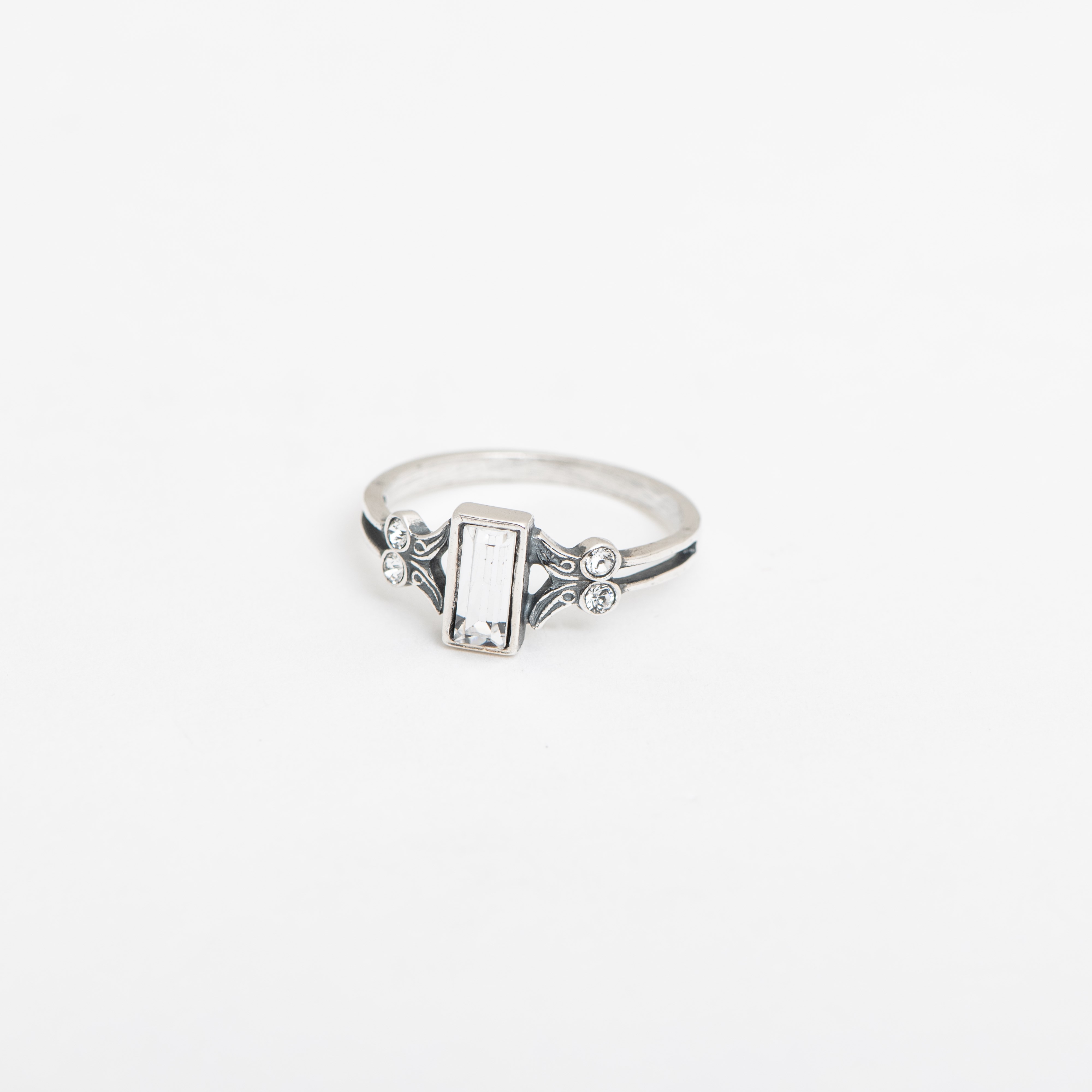 Art Deco Ring Blikvanger