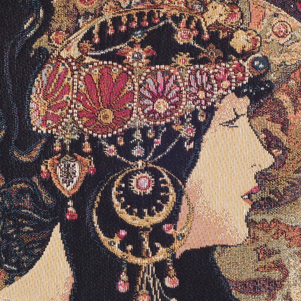 Detail Kussen De Brunette van Mucha