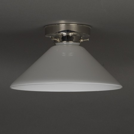 Plafonniere Cono in opaal wit glas met strak glanzend nikkel armatuur